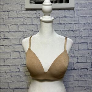 Victoria’s Secret No Wire beige tan Molded T Shirt Bra Women’s 34C